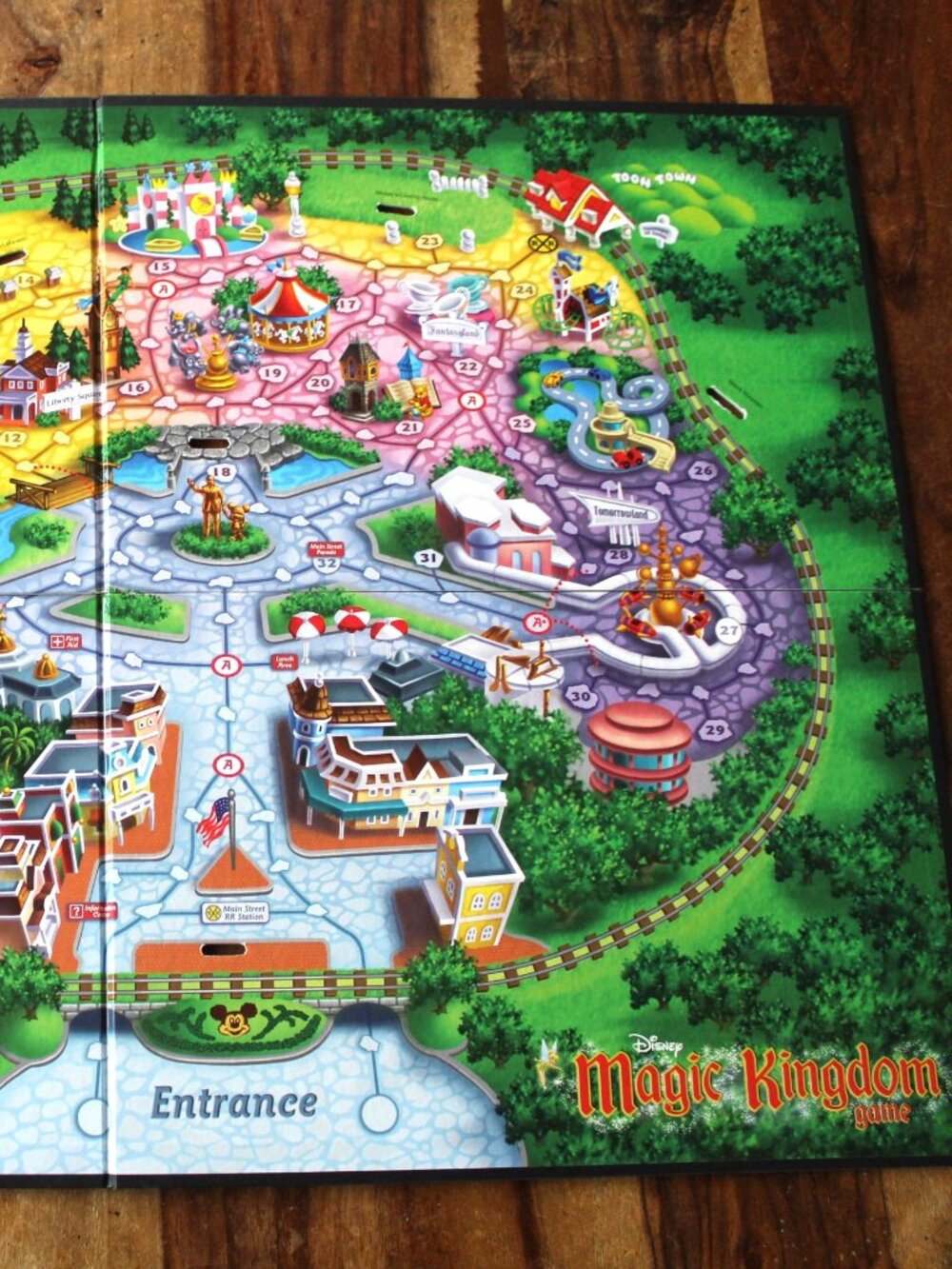 Disney Magic Kingdom 2004 Board Game Board Replacement Piece